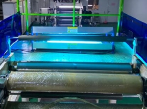 高效殺菌，提升品質—LONGPRO紫外線殺菌裝置在薄膜卷材生產中的應用
